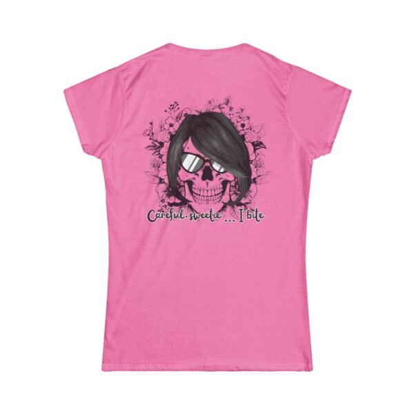 Personalized Women's Skull Graphic Tee, Perfect for Rock Fans, Casual Wear, Concerts, Halloween, An edgy style to express individuality