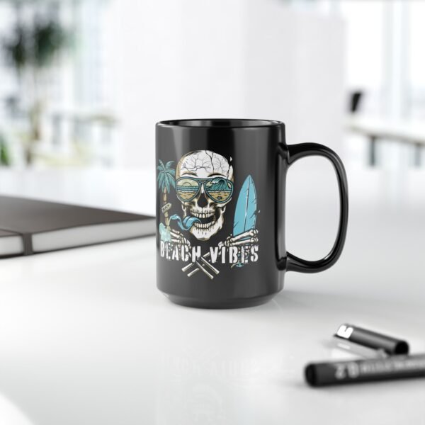 Beach Vibes Skull Mug , Black Ceramic Coffee Cup, Perfect for Surf Lovers, Summer Parties, Beach Days, or Gift for Him/Her