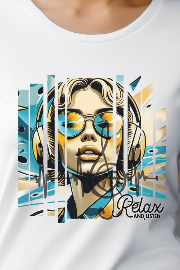 Women’s Coastal Softstyle Tee Lightweight, Breathable Beach Vibes Shirt for Everyday Comfort, Women’s Graphic Tee, Retro Sunglasses Portrait Tee