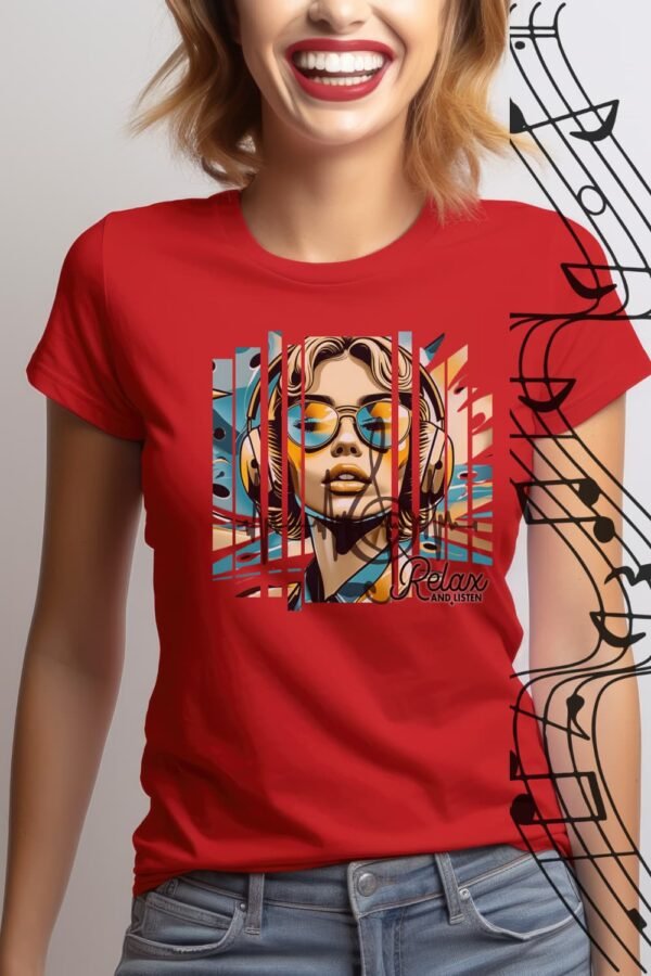 Women’s Coastal Softstyle Tee Lightweight, Breathable Beach Vibes Shirt for Everyday Comfort, Women’s Graphic Tee, Retro Sunglasses Portrait Tee