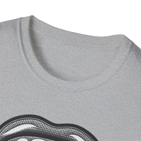 Unisex Retro T-Shirt Go Vegan, Featuring a Large Design, Eye-Catching Message, Embroidered Thread Effect.