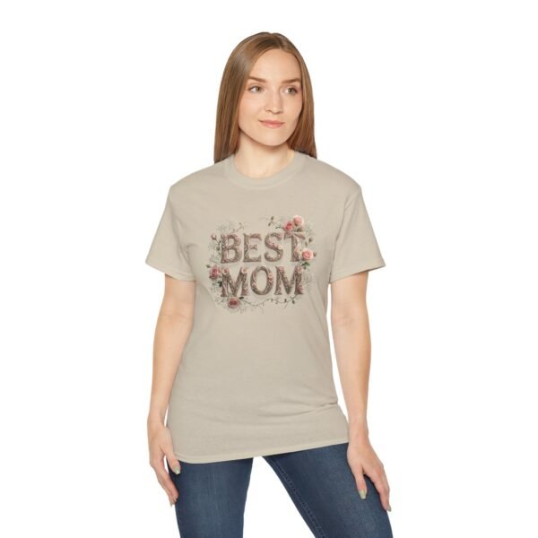 13223423753519053626_2048.jpeg “Best Mom” Vintage Tee, A Warm Reminder She Can Wear Every Day