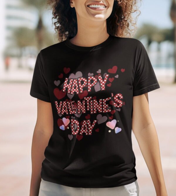 Happy Valentine’s Day T-Shirt, Cute Heart Pattern Valentine Tee, Women’s T-Shirt