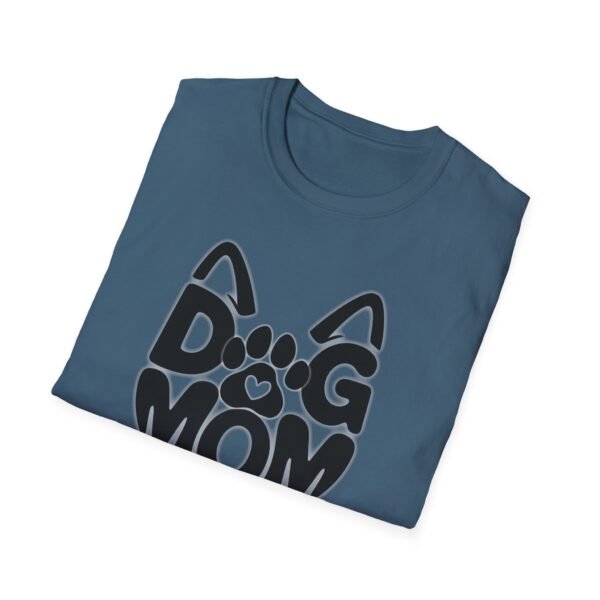 Dog Mom T-Shirt, Cute Paw Heart Graphic Tee for Dog Lovers