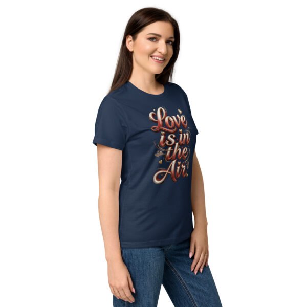 Effortless Style, Everyday Comfort — Your New Favorite Women’s Tee