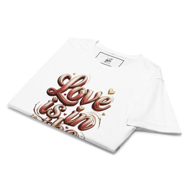 Effortless Style, Everyday Comfort — Your New Favorite Women’s Tee